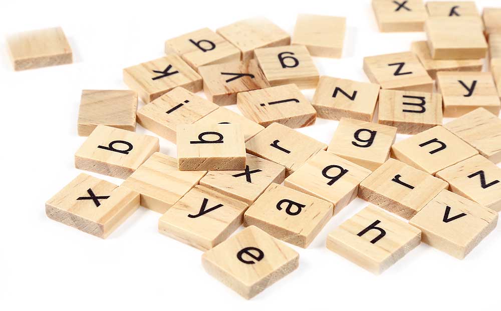 100pcs Wooden Scrabble Tiles Lowercase Letters Board Toy